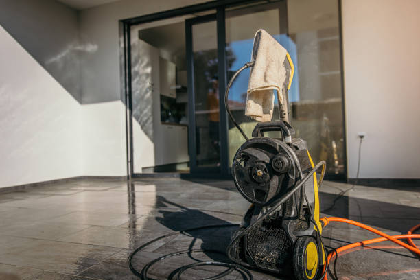 Best Graffiti Removal  in Montura, FL